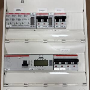 Færdigmonteret eltavle til 6 KW varmepumpe og kompakt unit.